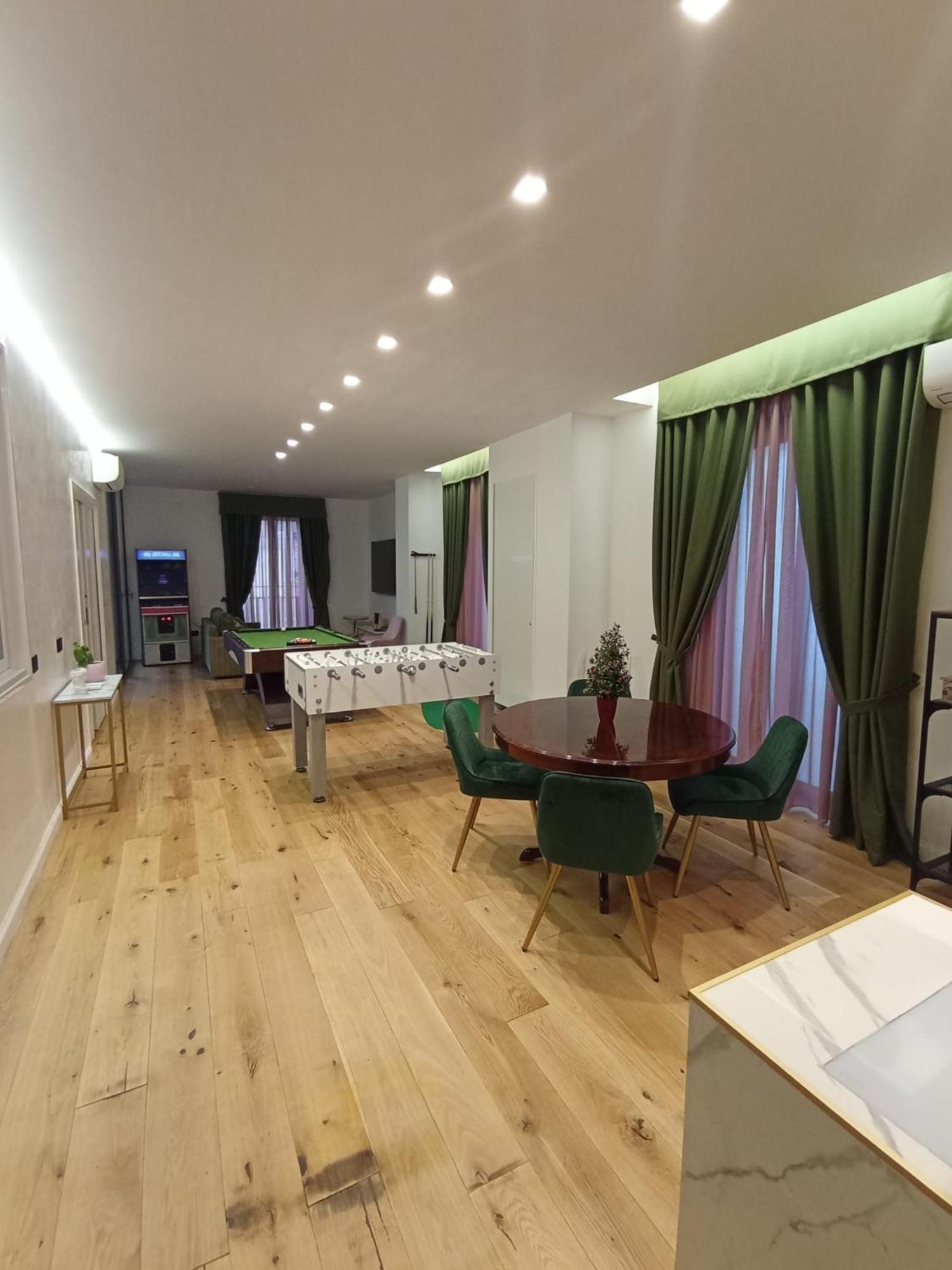 President Plaza Vip Suite Spa Nápoles Exterior foto